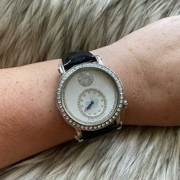 Juicy Couture Watch Lady’s Crystals Black Leather Band New Battery Working - Picture 14 of 16